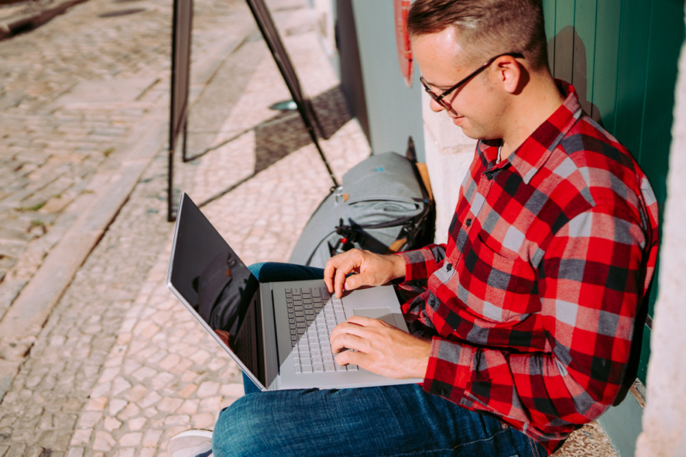 jaki laptop dla fotografa? Microsoft Surface Book 2 15&quot; 