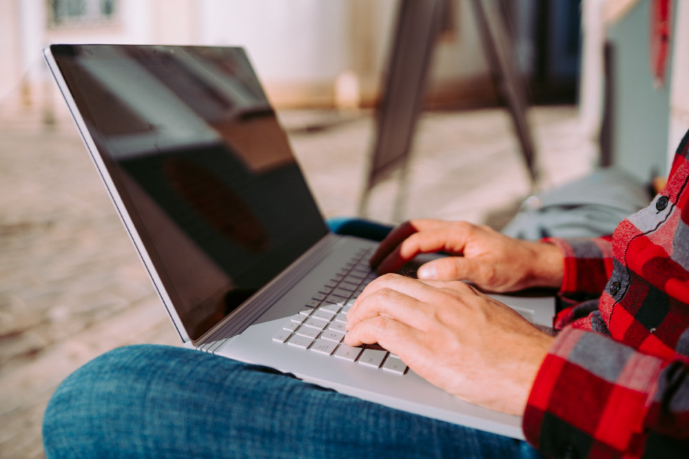 Jaki laptop dla fotografa? Microsoft Surface Book 2 15&quot; 