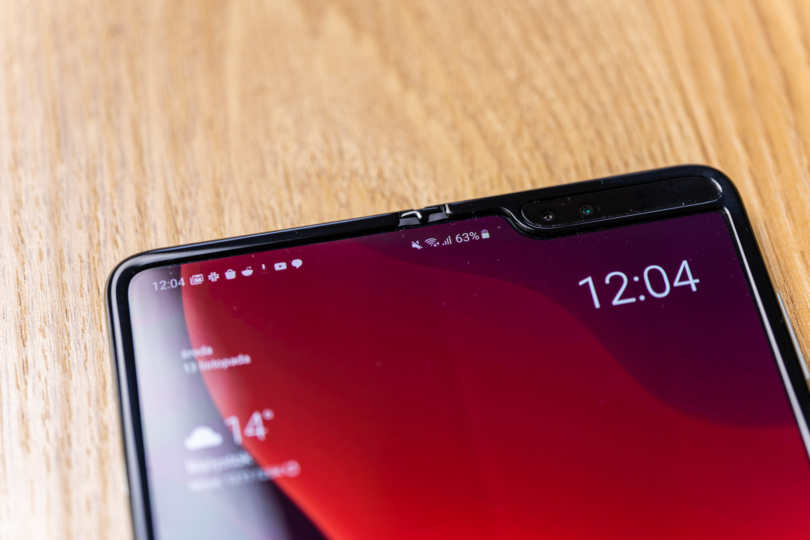 Samsung Galaxy Fold 2 z kamerą pod ekranem zadebiutuje w lipcu
