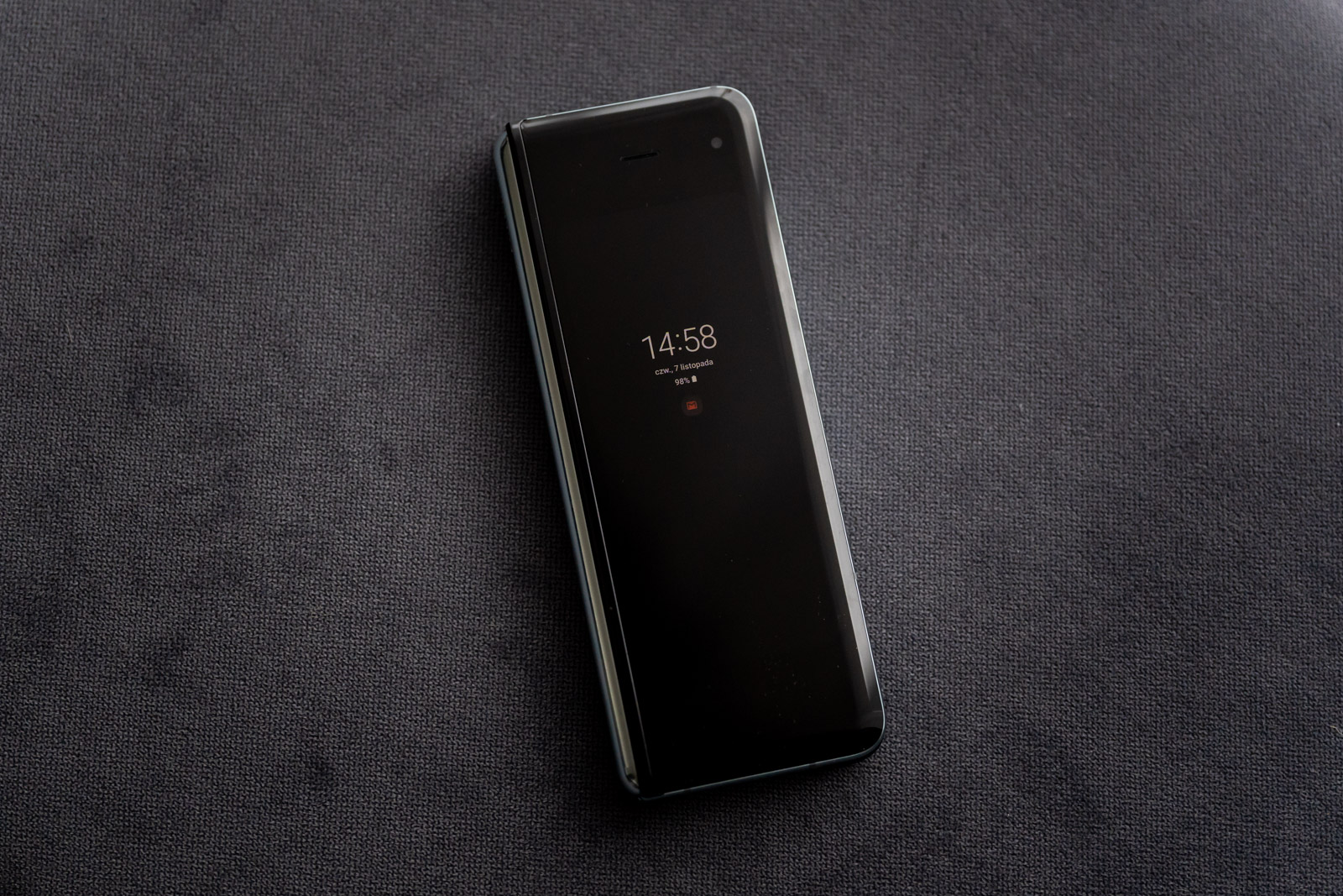 samsung galaxy fold class="wp-image-1034822" 