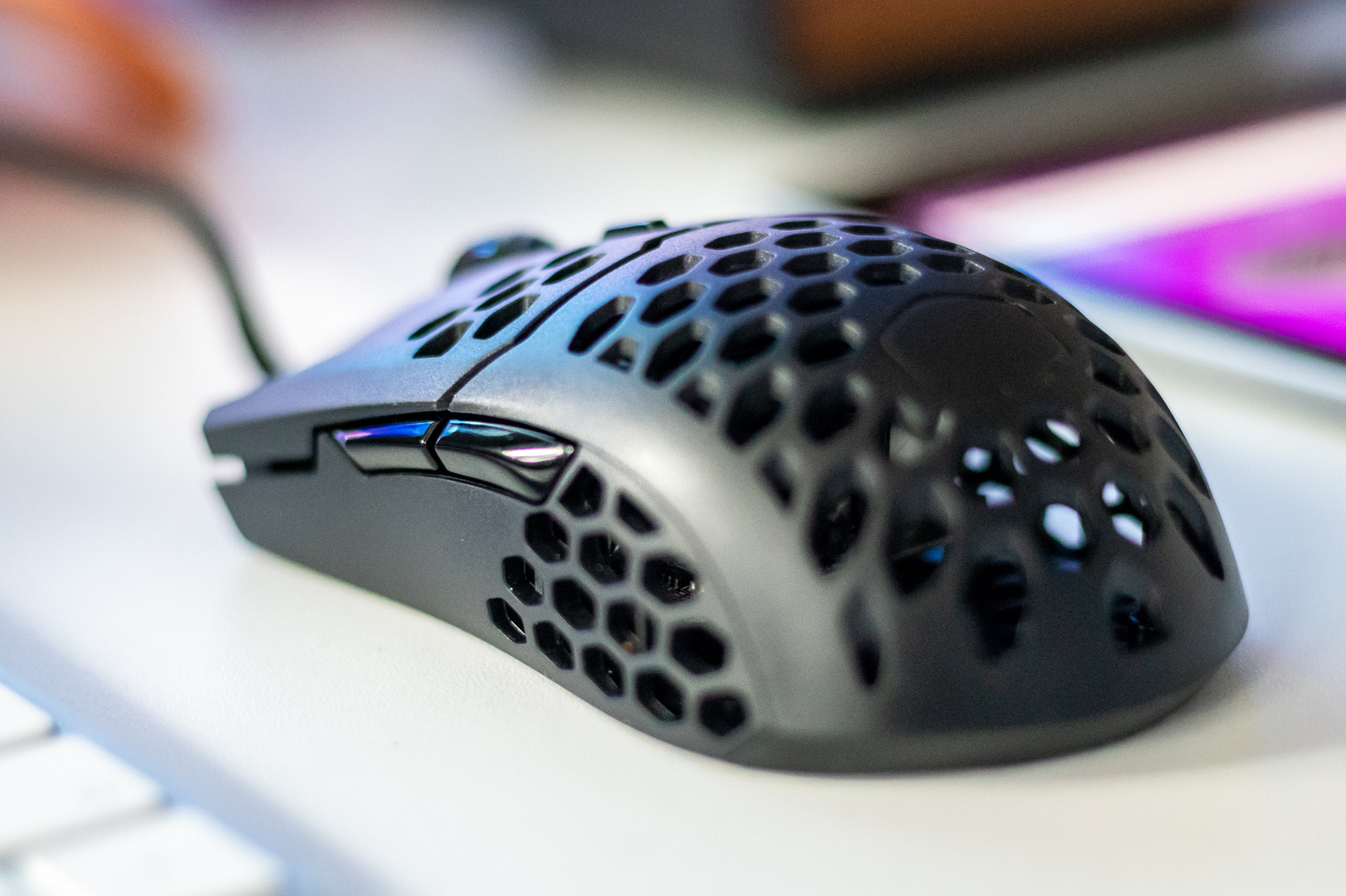 Najlżejsza myszka na świecie, ale czy najlepsza? Cooler Master MM710 – recenzja