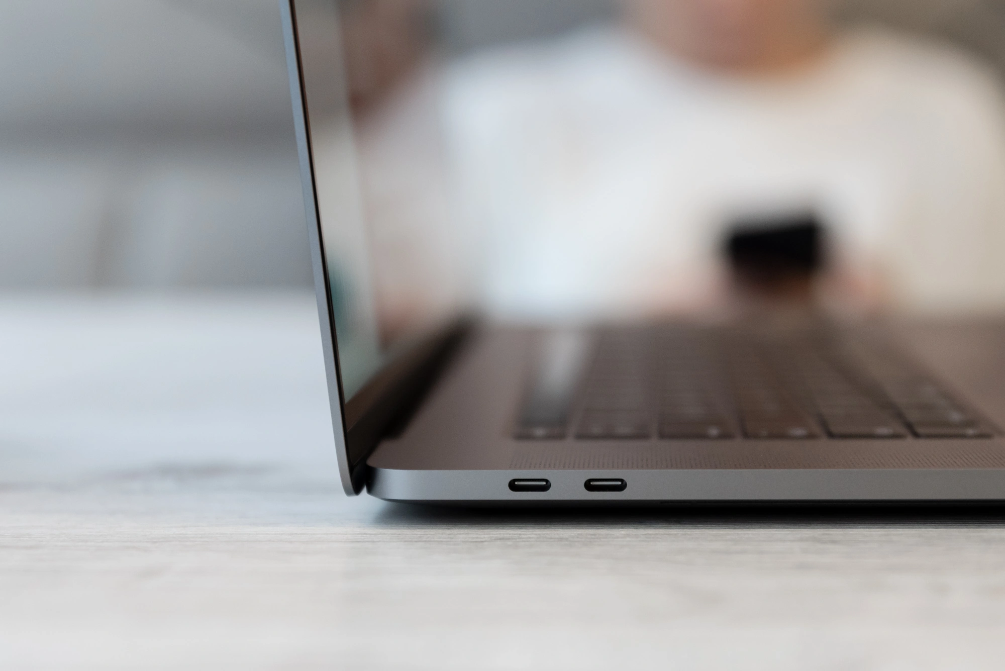 MacBook Pro 16 class="wp-image-1062843"