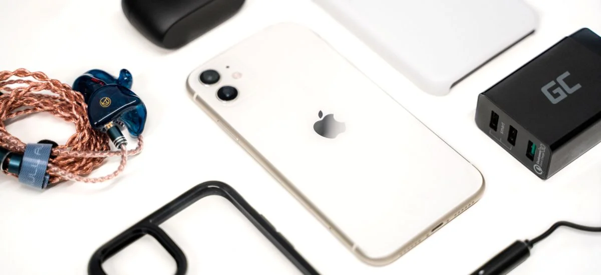 Smartfonowe EDC. Moje ulubione akcesoria do iPhone&#8217;a 11