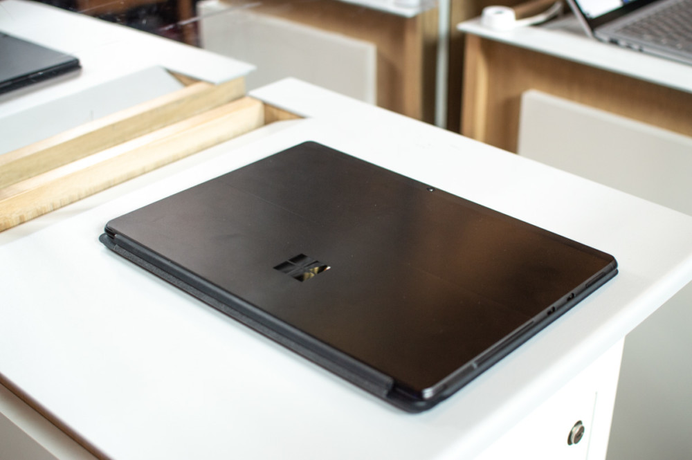 surface pro x wrażenia class="wp-image-1053016" 