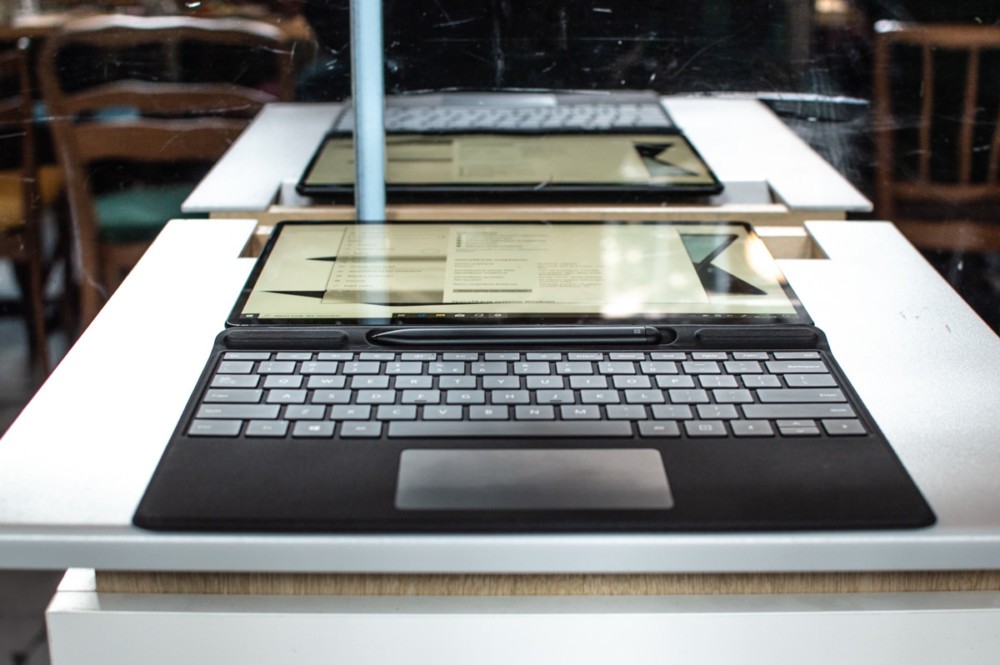 surface pro x wrażenia class="wp-image-1053010" 