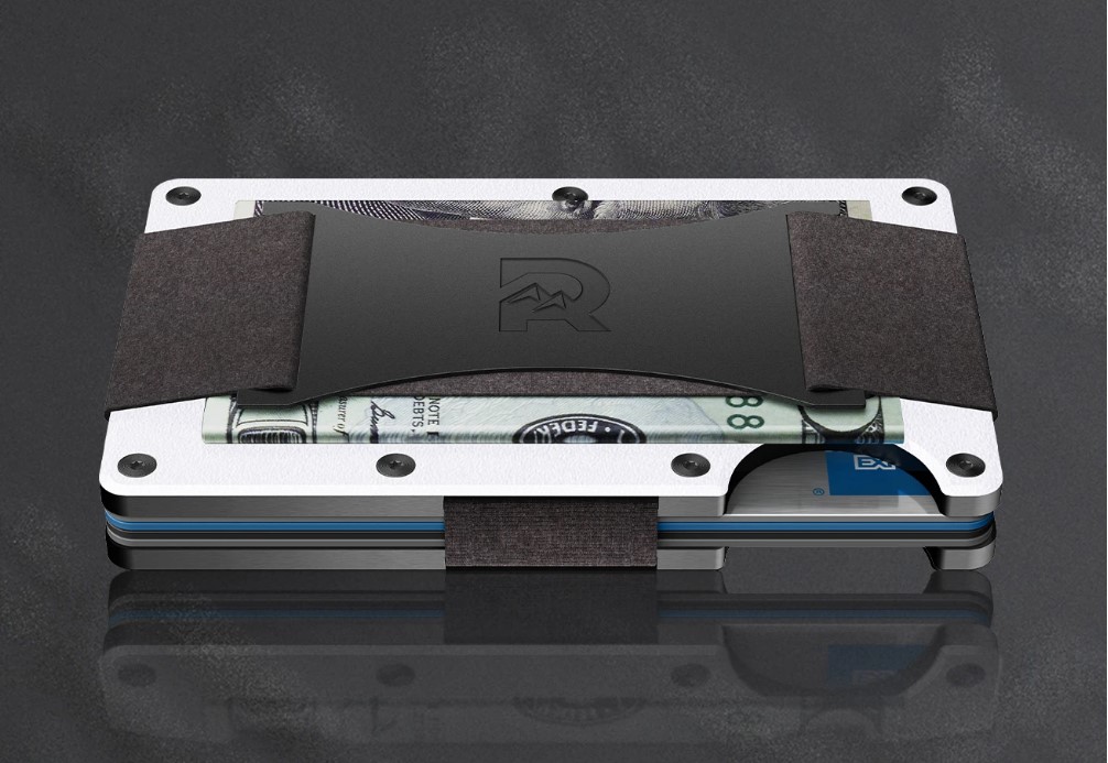 Jaki portfel wybrać - ridge wallet class="wp-image-1069506" 