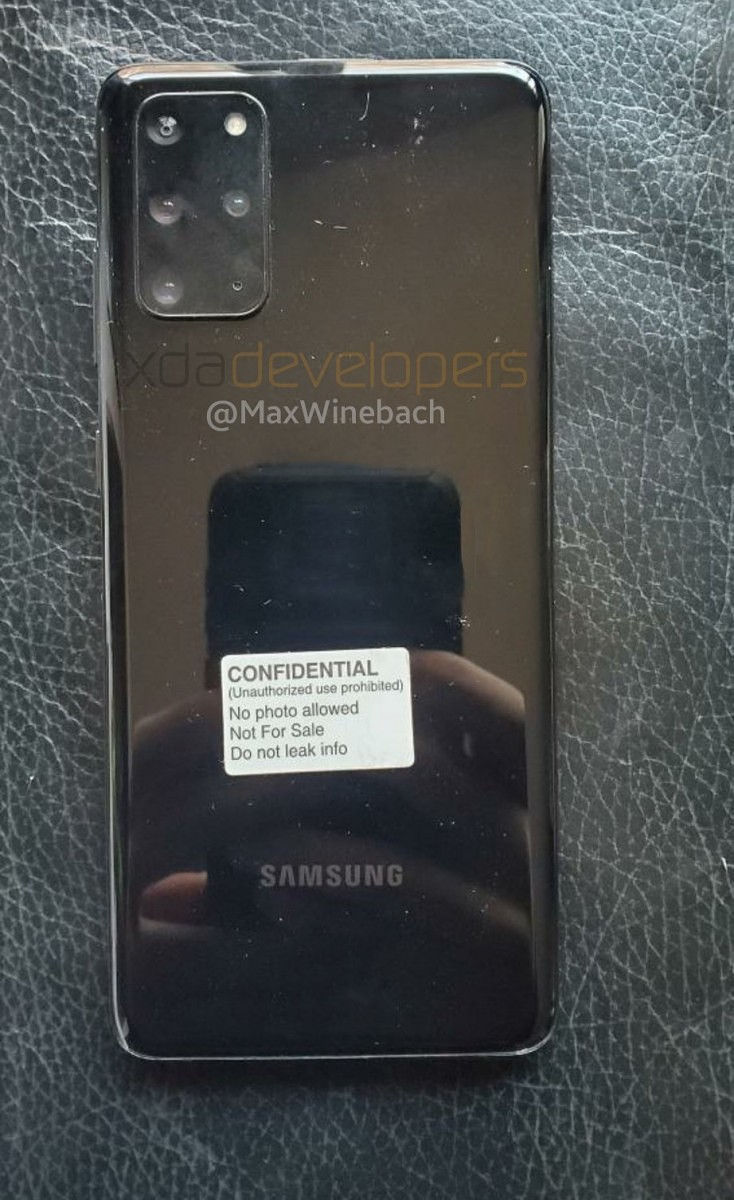 samsung galaxy s20 class="wp-image-1070205" 