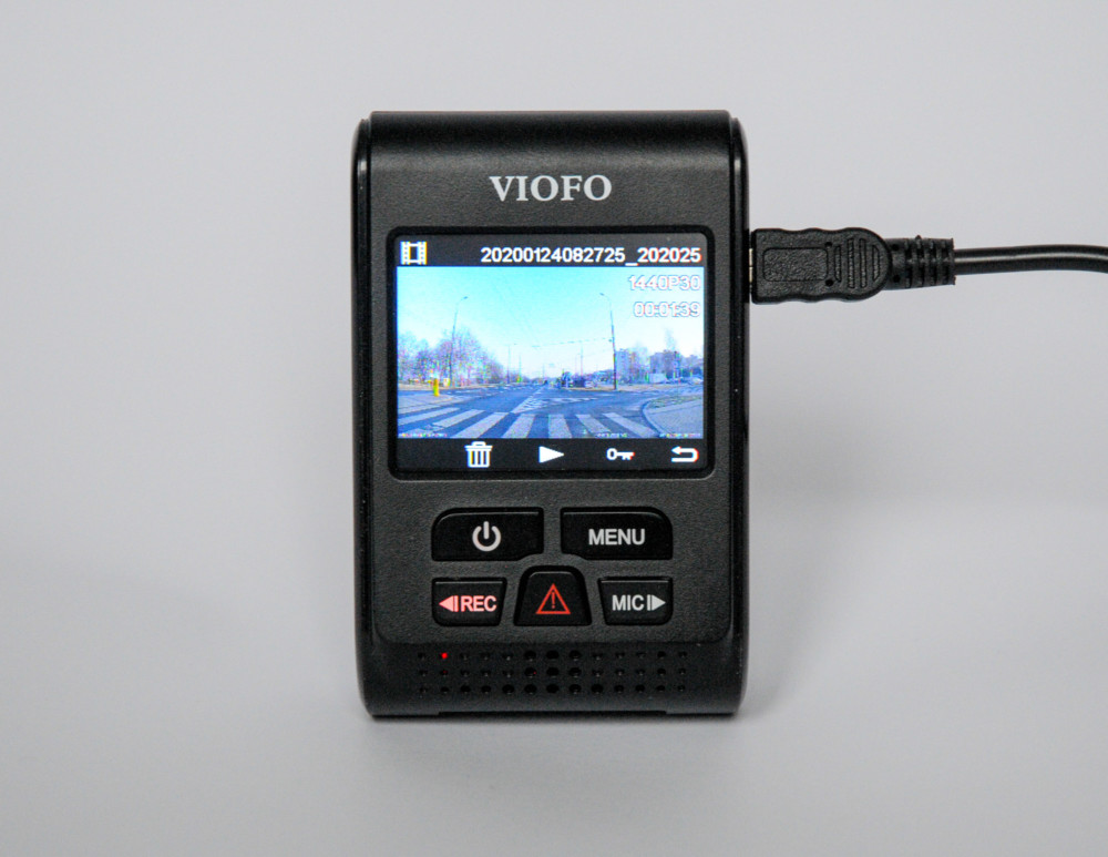 class="wp-image-1079733"