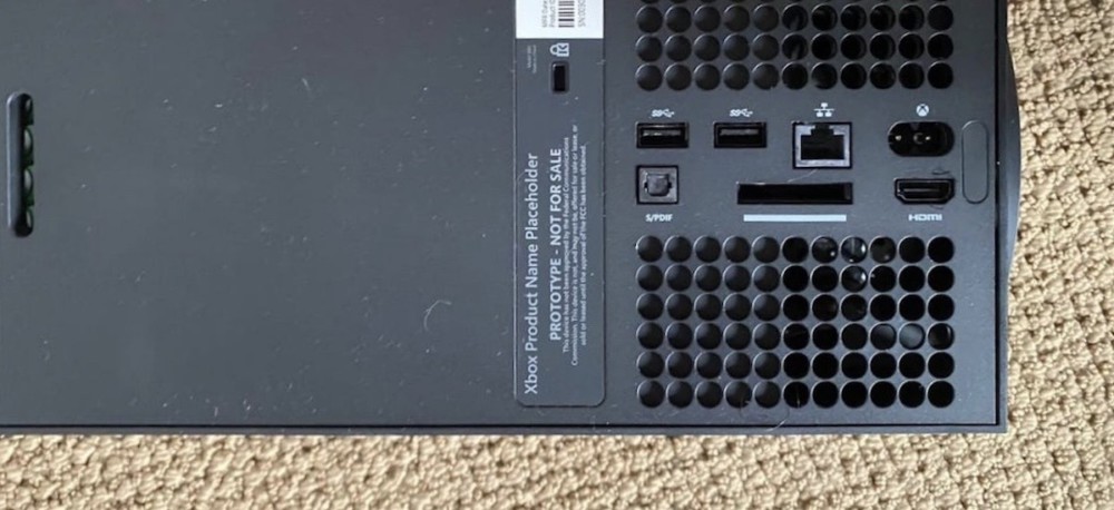 xbox series x porty hdmi in class="wp-image-1074324"