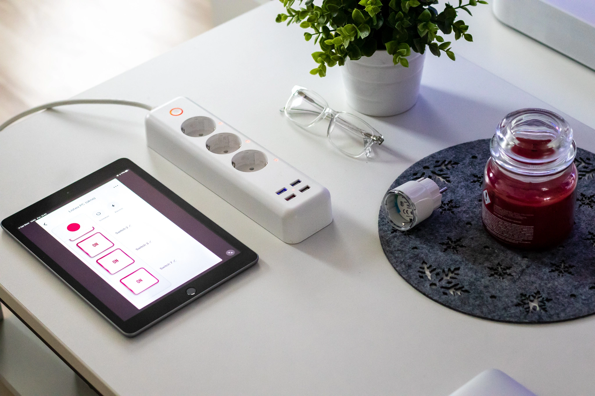 Po co komu inteligentna listwa? Lanberg WiFi Smart Plug - test