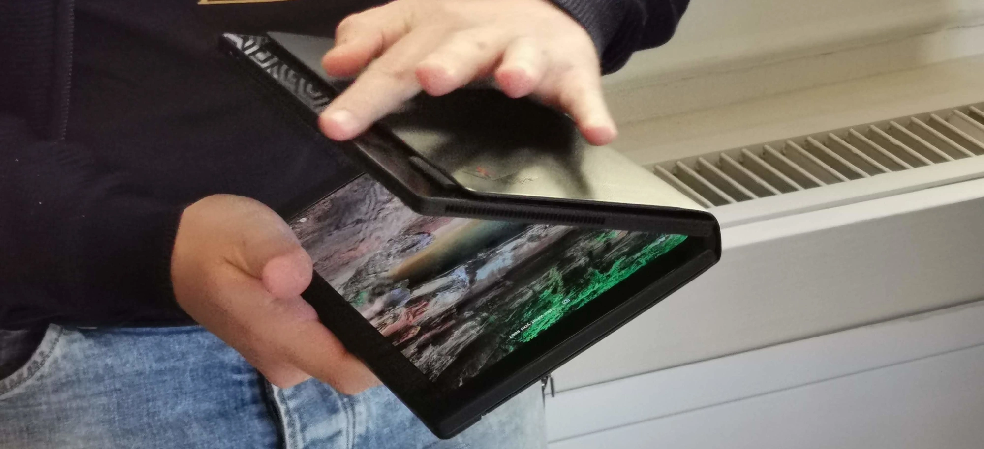 Używałem komputera, który ma całkowicie zmienić świat laptopów. Lenovo ThinkPad X1 Fold &#8211; pierwsze wrażenia