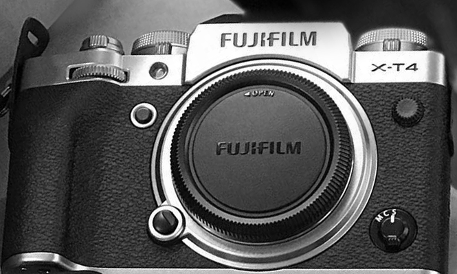 Fujifilm X-T4 