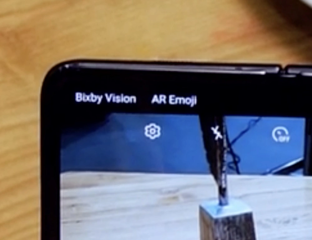 escobar fold 2 bixby vision ar emoji class="wp-image-1081395"