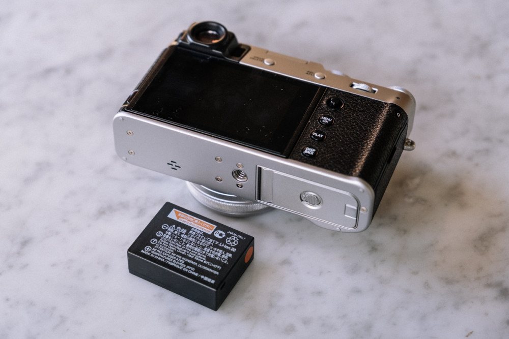 Fujifilm X100V class="wp-image-1091265" 
