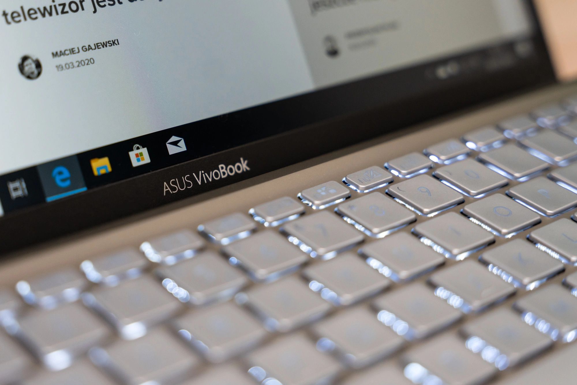 Asus Vivobook S14 opinie class="wp-image-1110690"