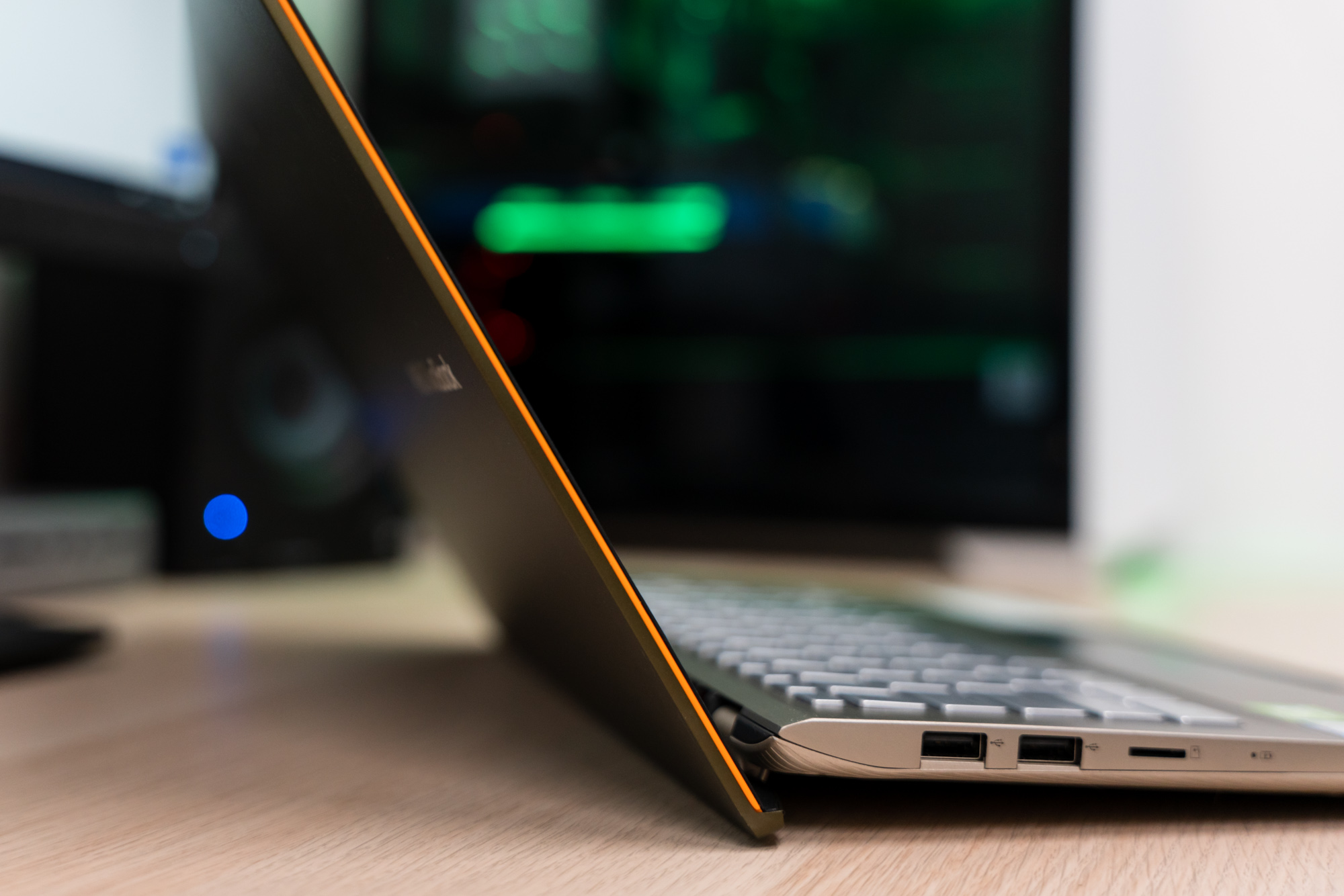 Asus Vivobook S14 opinie class="wp-image-1110696" 