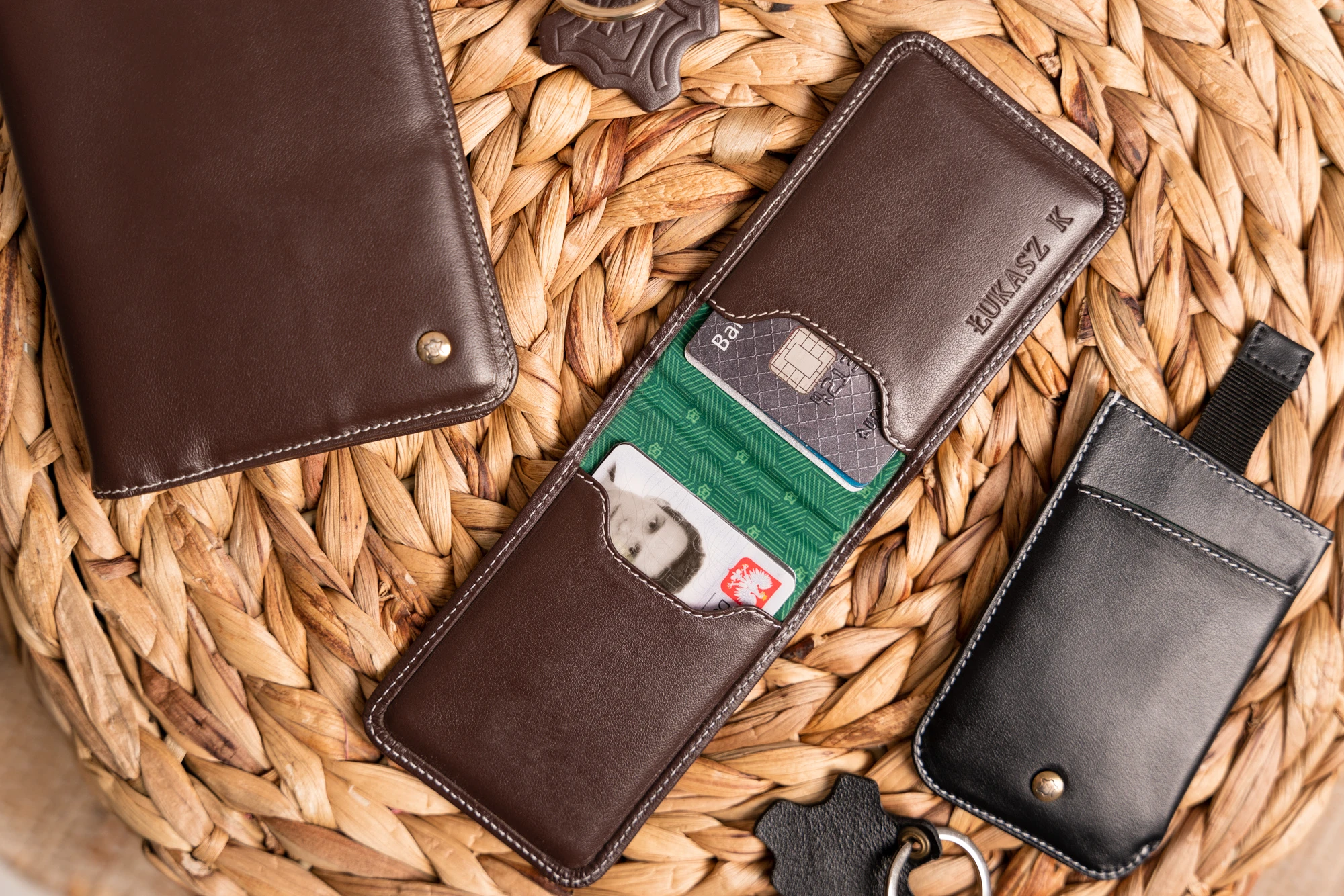 Manumi Card Holder opinie 