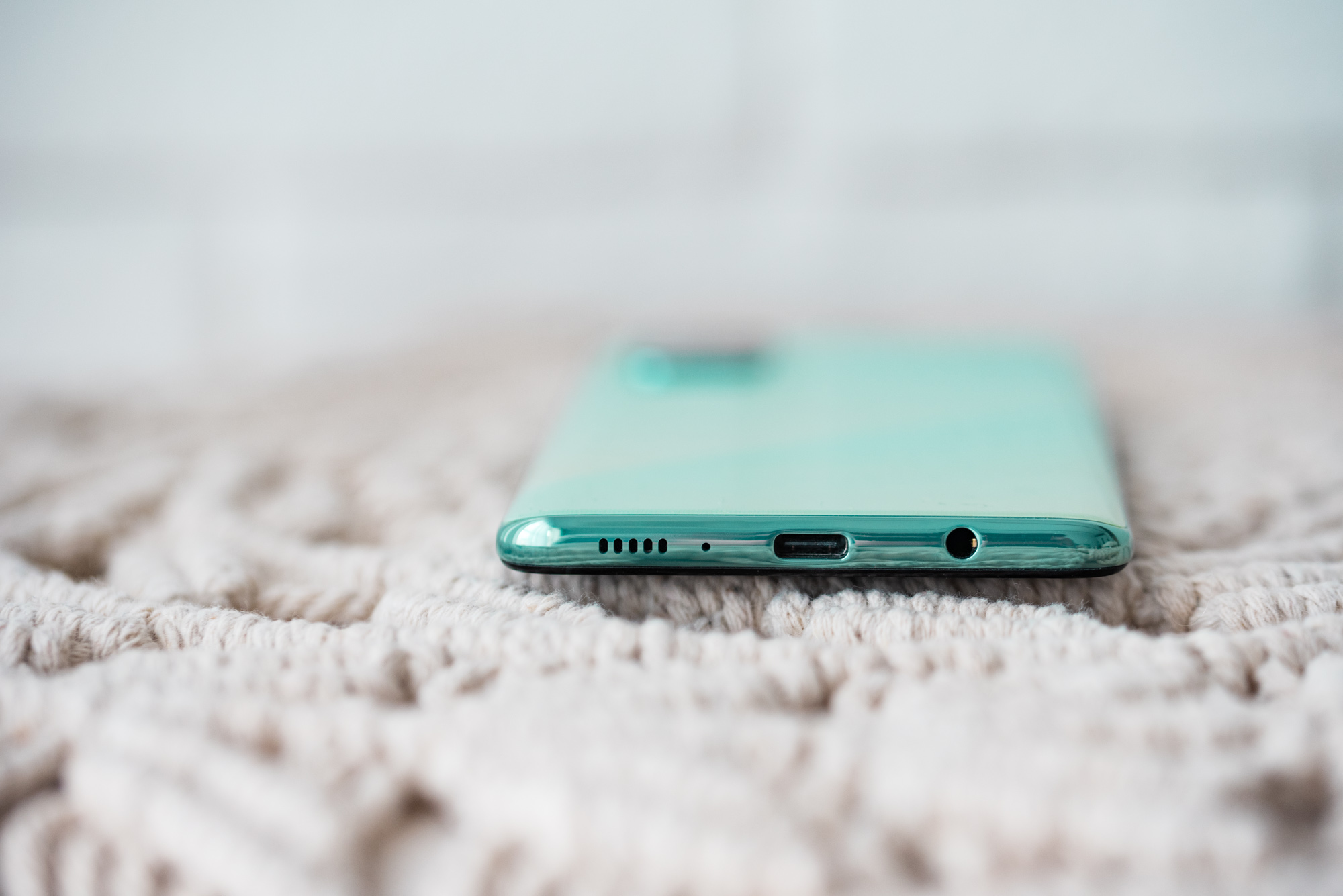 Samsung Galaxy A71 opinie class="wp-image-1097717" 