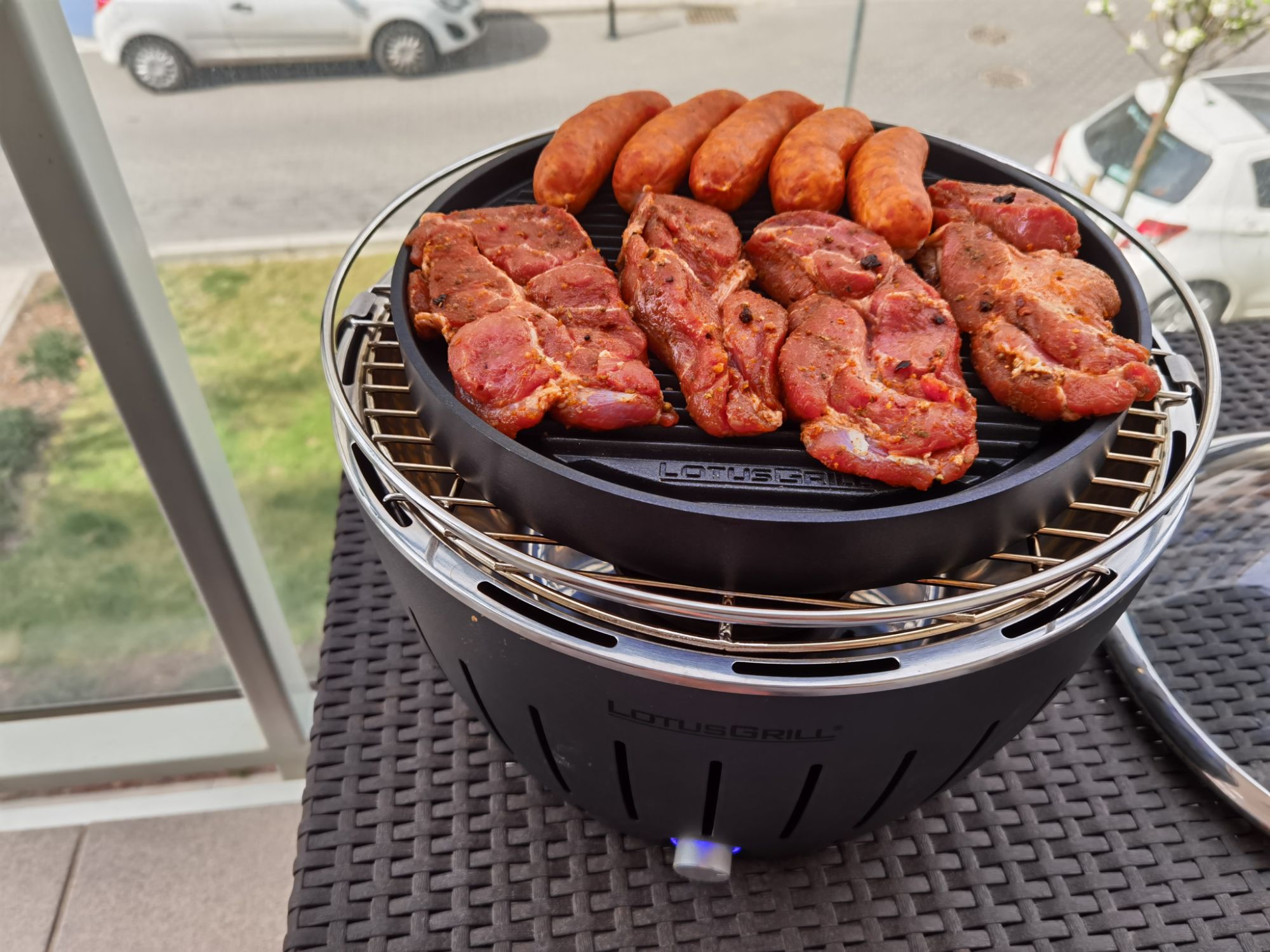 Rozpocząłem sezon grillowy na balkonie. Lotus Grill - recenzja