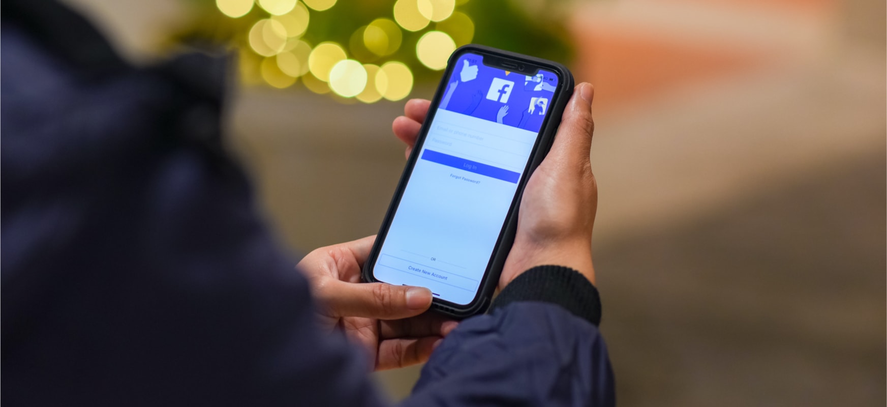 Aplikację Facebooka wreszcie obsłużysz jedną ręką. Nowe menu