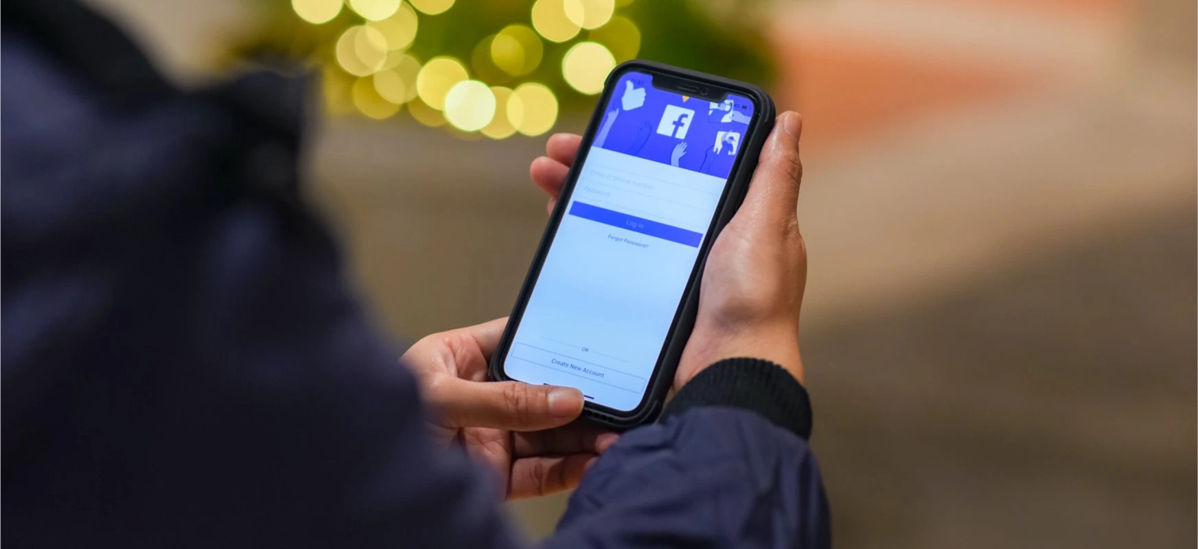 Aplikację Facebooka wreszcie obsłużysz jedną ręką. Nowe menu