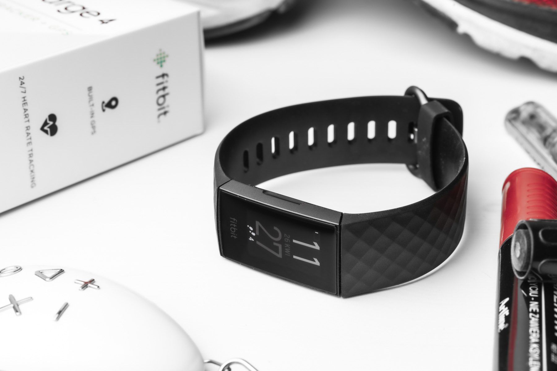 Opaska prawie kompletna. Fitbit Charge 4 - recenzja