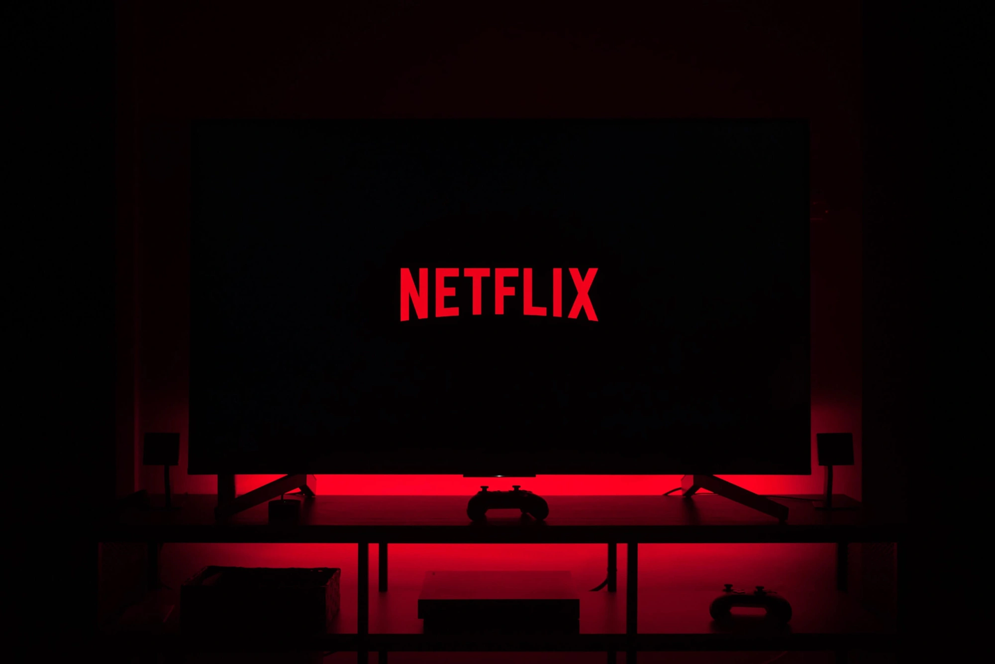 Rząd chce wprowadzić nowy podatek cyfrowy. Obłoży nim seriale, które oglądasz na Netfliksie