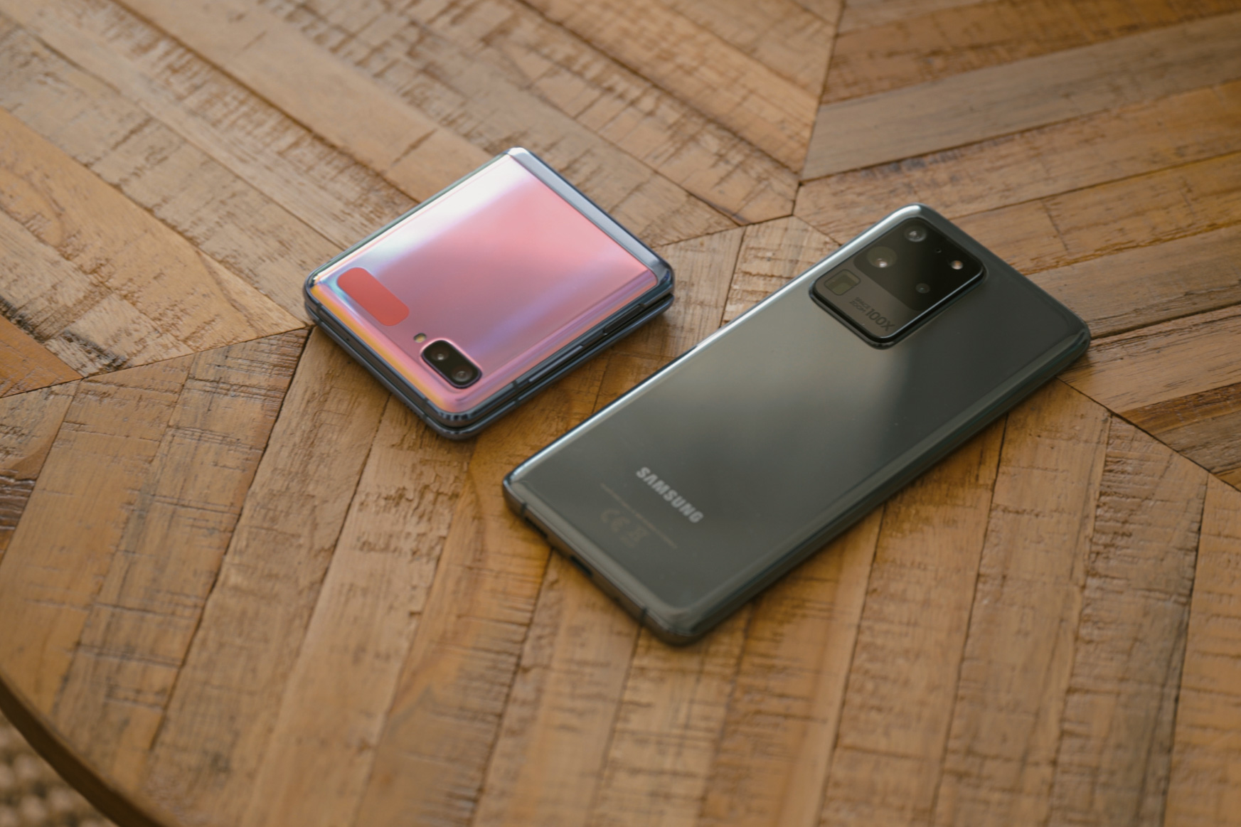 samsung galaxy z flip - recenzja class="wp-image-1119583"