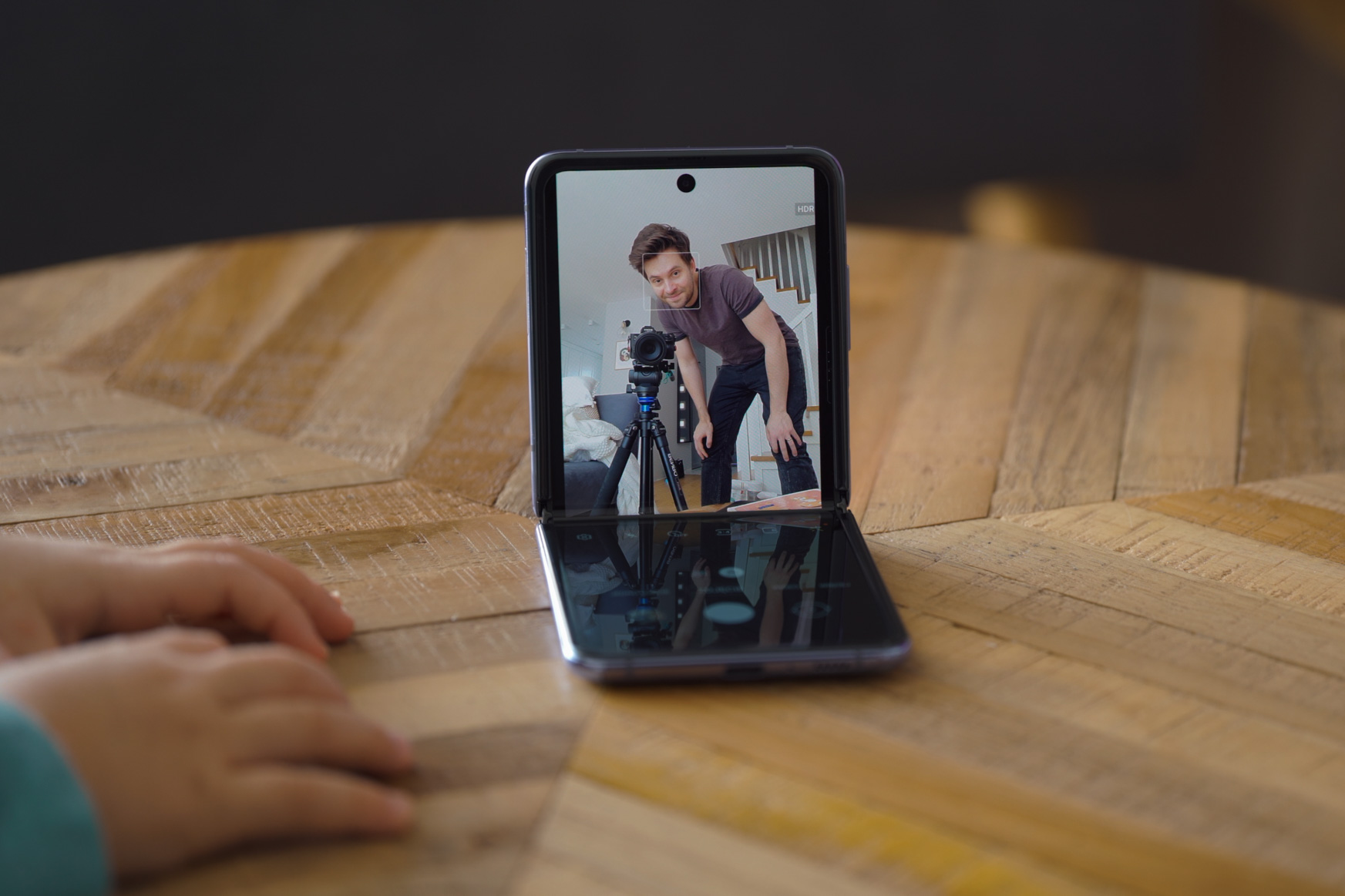 samsung galaxy z flip - recenzja class="wp-image-1119604" 