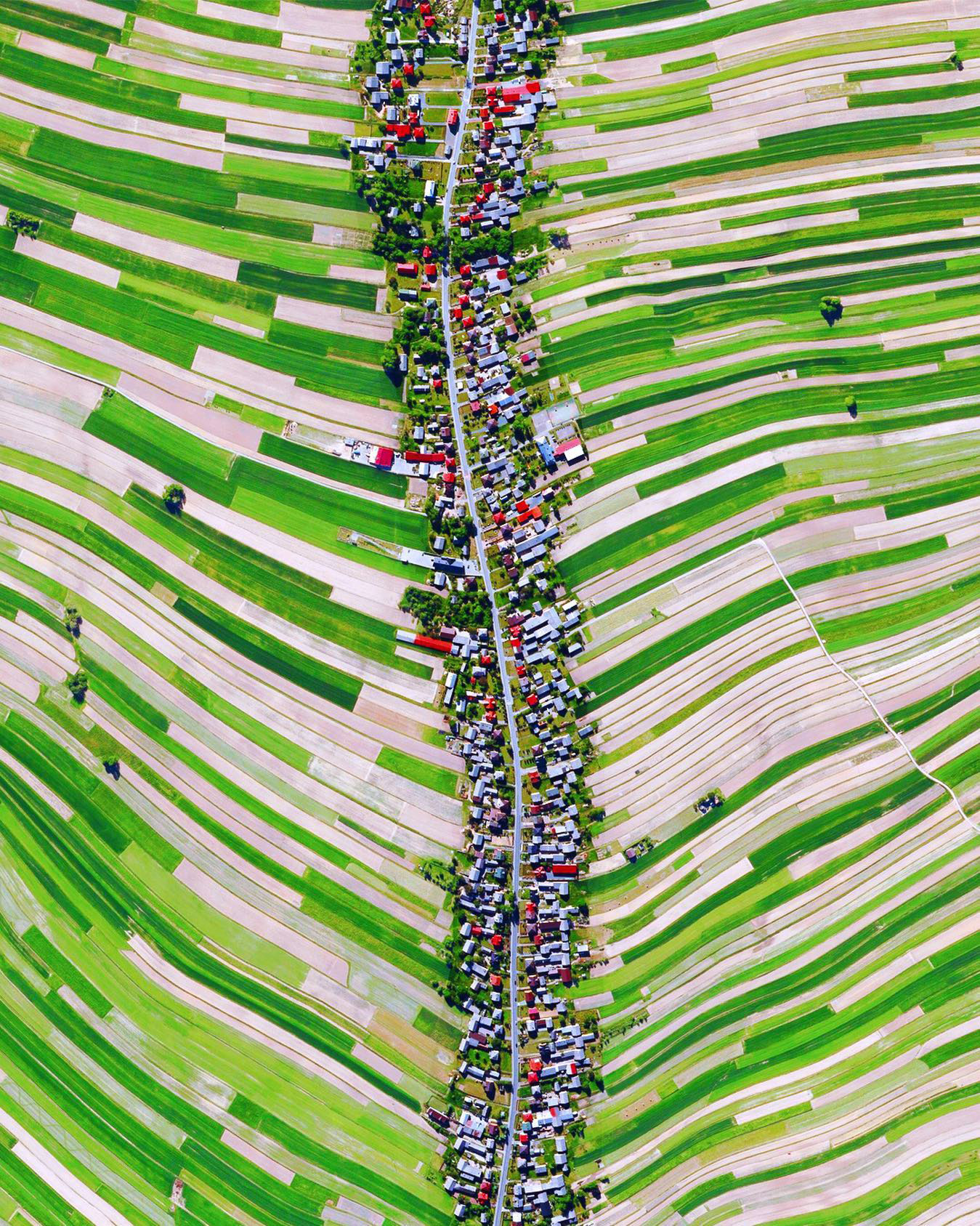 Sułoszowa z lotu ptaka, fot. www.instagram.com/worldurbanplanning class="wp-image-1147975"