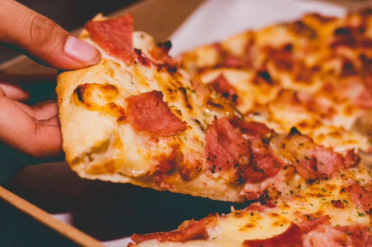 Jeść codziennie pizzę i nie utyć. Taką przyszłość obiecują nam genetycy