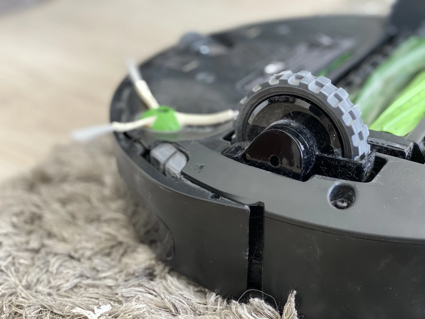 irobot roomba e5 odkurzacz class="wp-image-1140631" 
