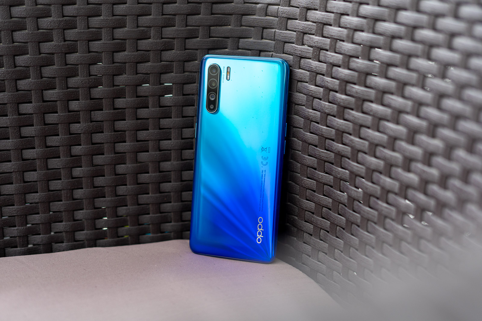 Jaki jest najlepszy smartfon do 1500 zł? Odpowiedź jest jedna - Oppo Reno 3