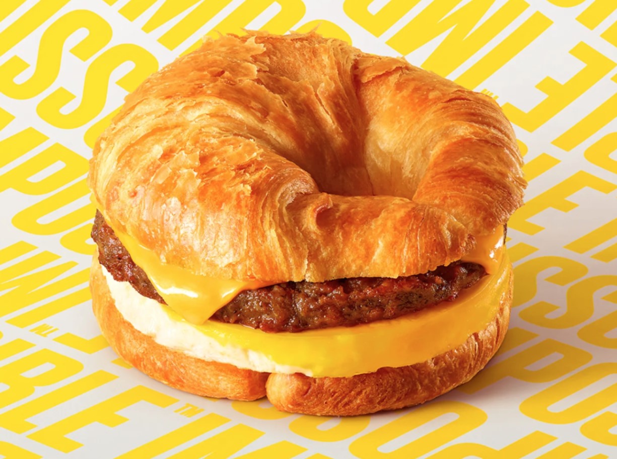 Bezmięsne mięsko na śniadanie. Nowa oferta śniadaniowa w Burger Kingu