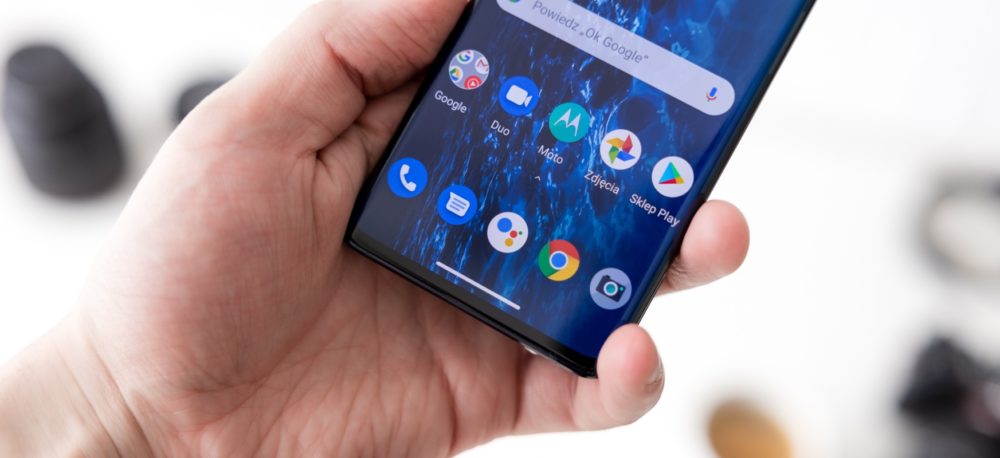 Motorola-Edge-jaki-smartfon-wybrac-2020