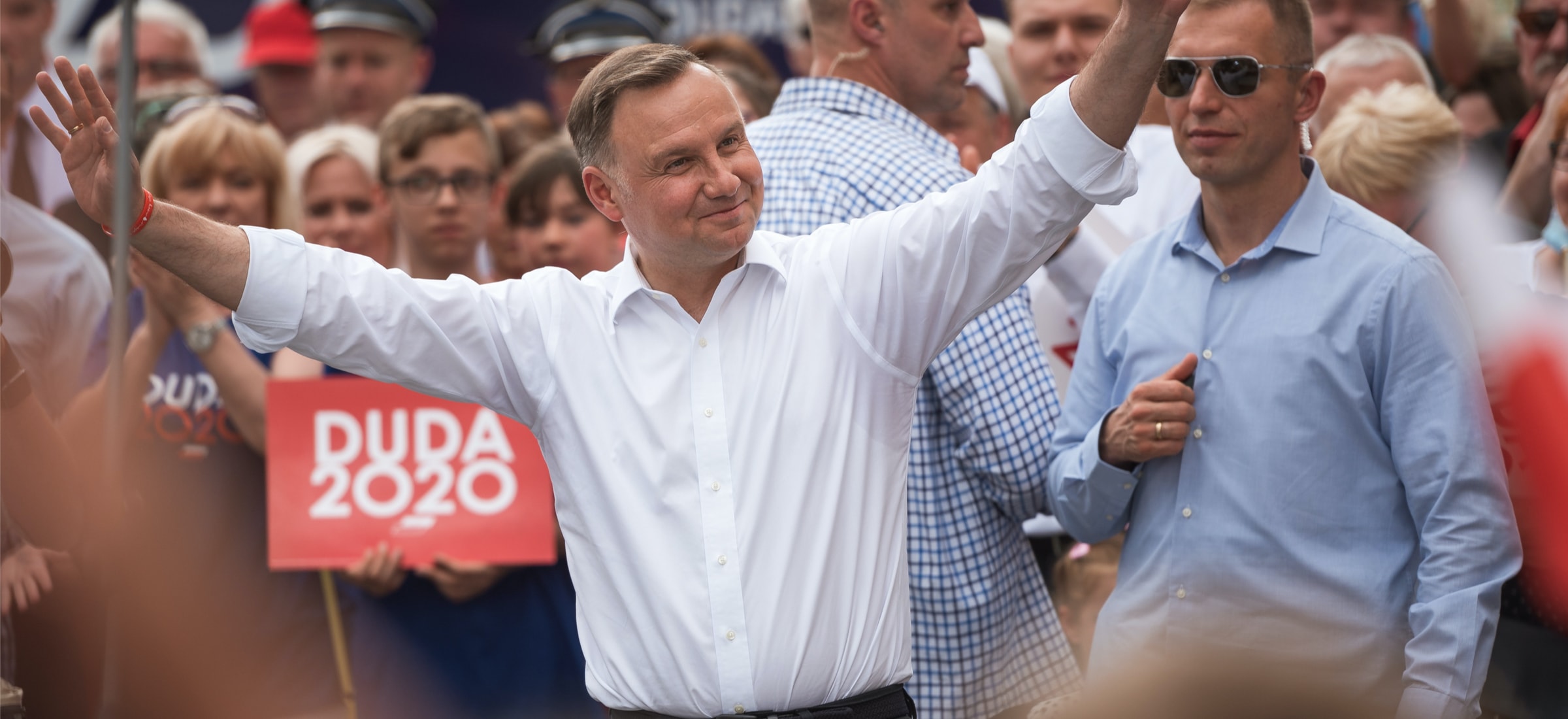 Mamy nowy rekord zakażeń. Prezydent zachęca do noszenia maseczek. Chyba, że ktoś nie lubi