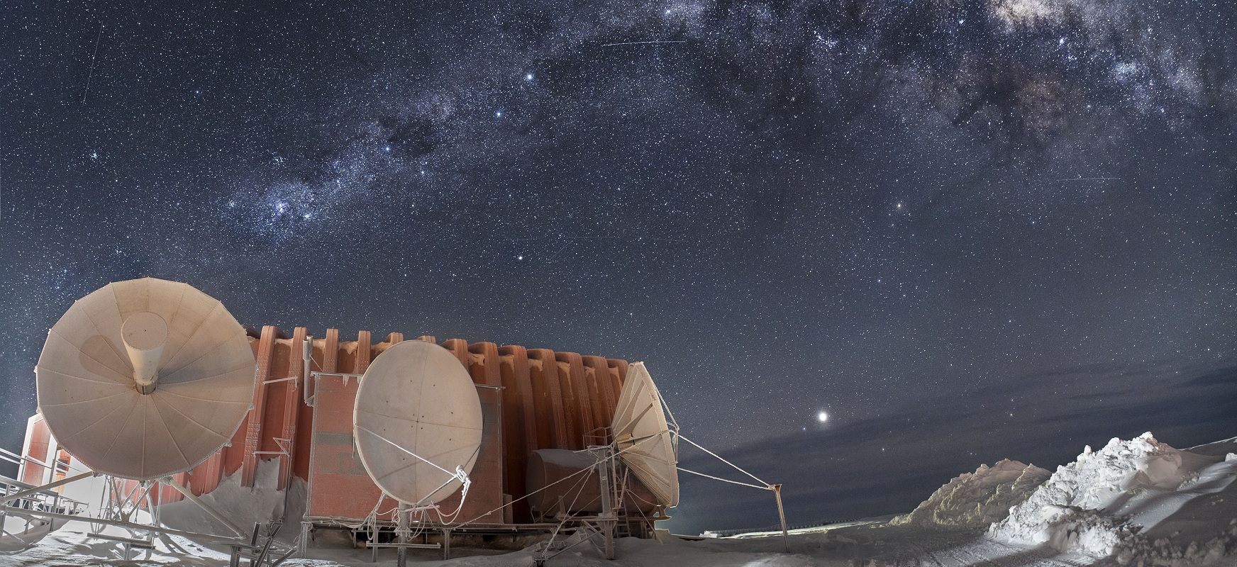 Najlepsze miejsce na Ziemi do prowadzenia obserwacji astronomicznych? Antarktyda