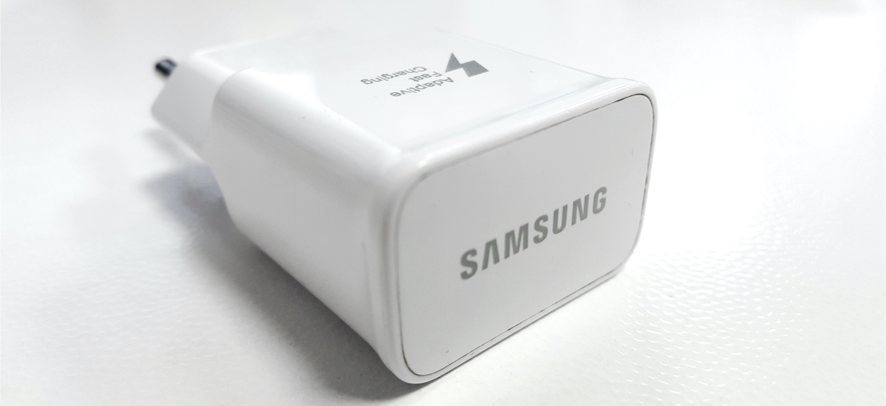 Nie tylko iPhone będzie sprzedawany bez ładowarki. Samsung ma podobne plany