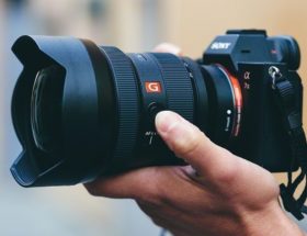 Sony 12-24 mm f/2.8 to najszerszy zoom świata o tak dużej jasności