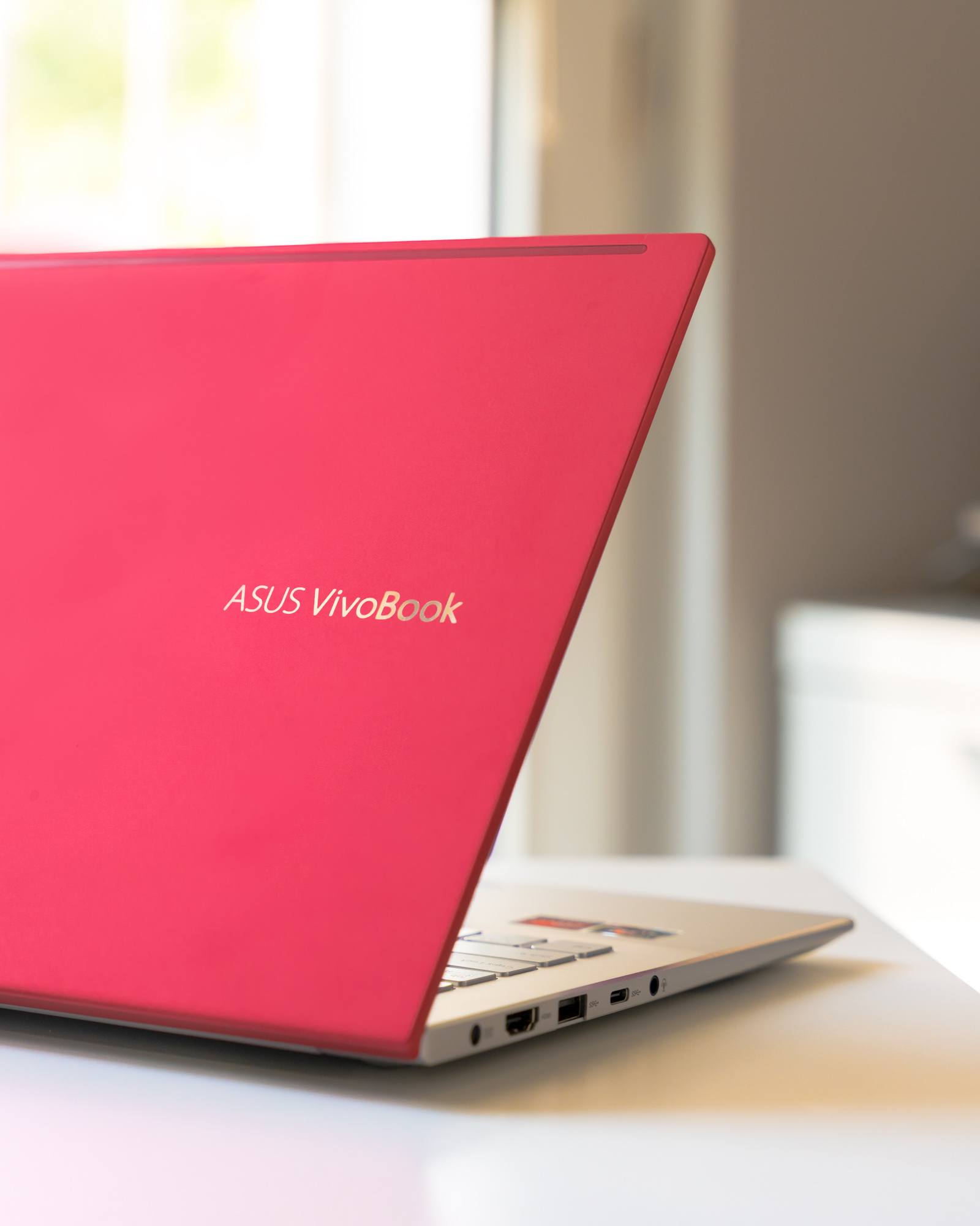 Asus VivoBook S14 Ryzen class="wp-image-1321408"
