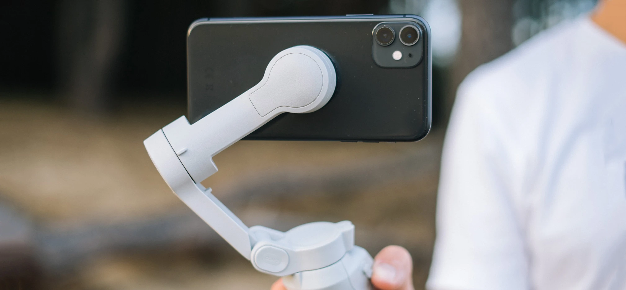 DJI OM 4. Pierwszy stabilizator do smartfonów, który mnie do siebie przekonał – recenzja