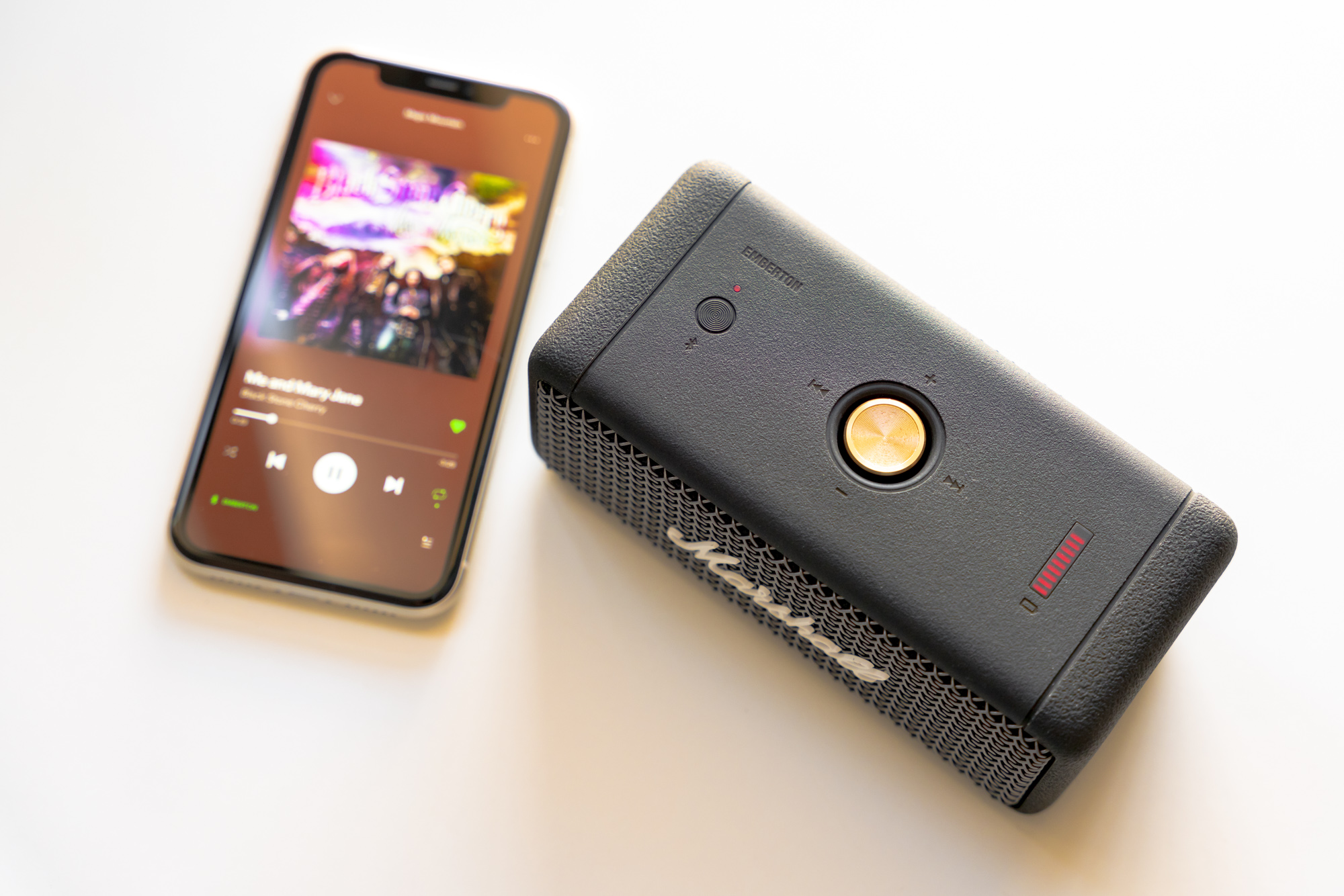 Marshall Emberton opinie. Jaki głośnik Bluetooth wybrać? class="wp-image-1325146"