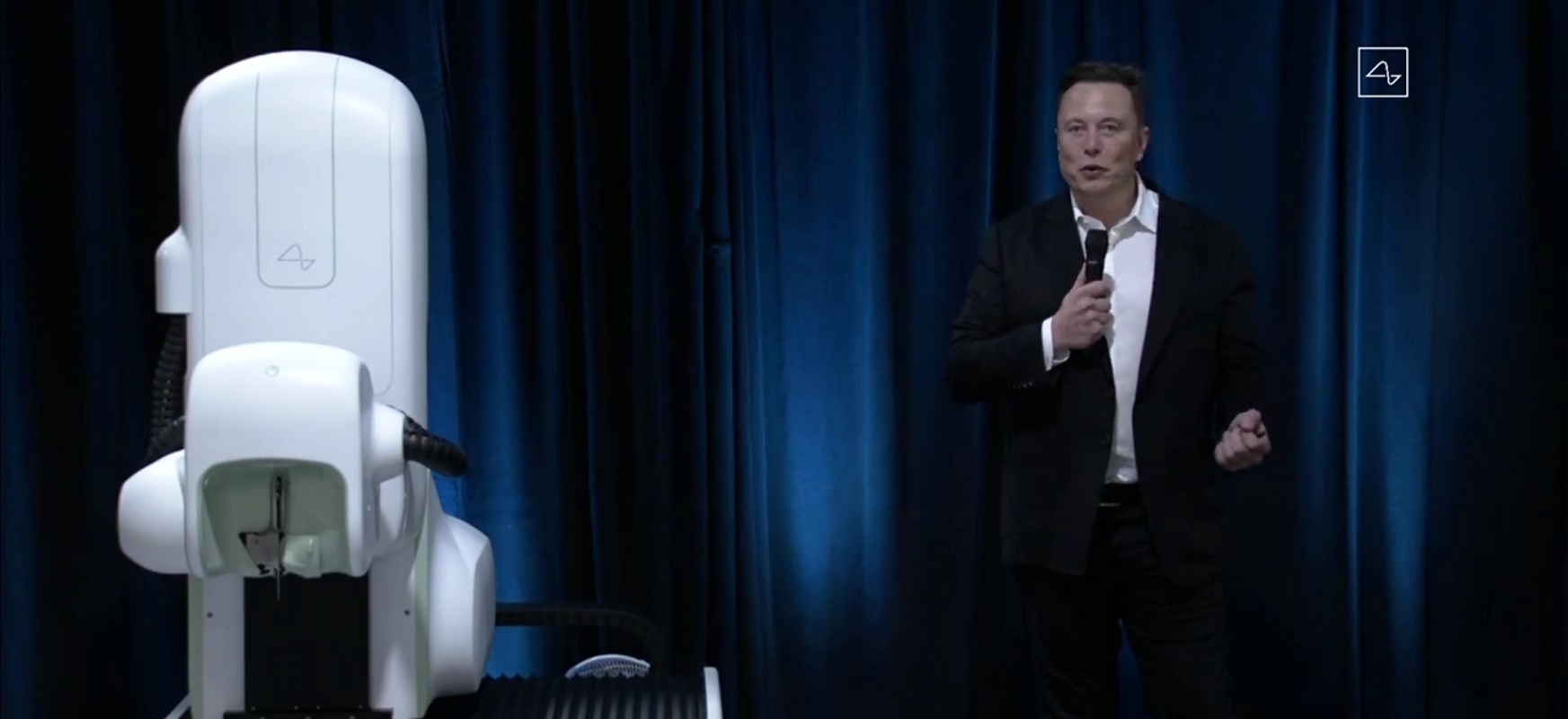 Telepatycznie przywołasz Teslę. Elon Musk prezentuje prototyp interfejsu mózg-komputer o nazwie Link