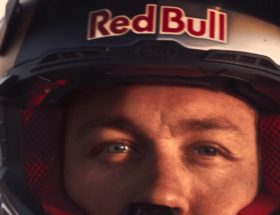 Play rozstaje się z Red Bull Mobile. Co się stanie z klientami?