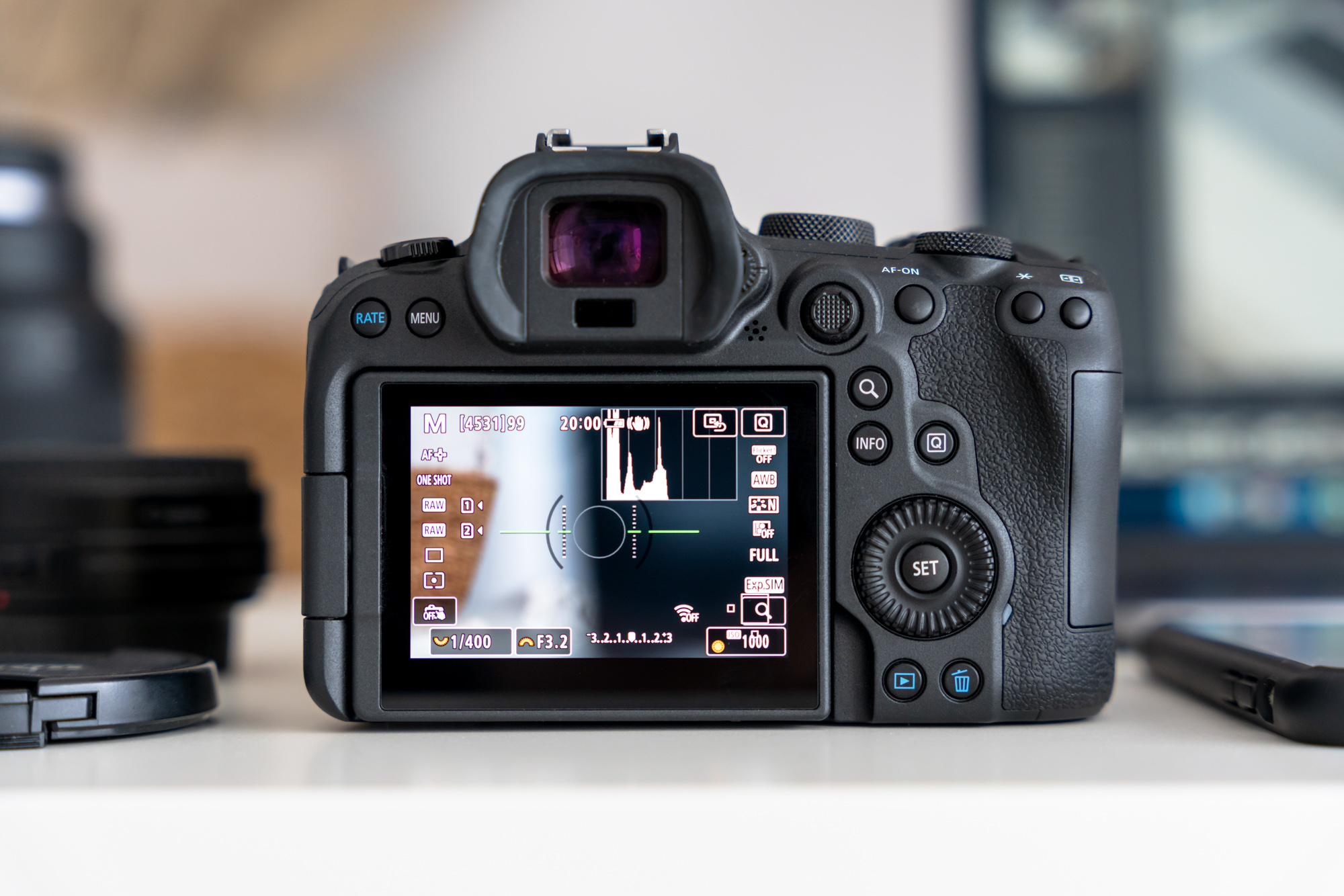 Canon EOS R6 opinie class="wp-image-1414652"