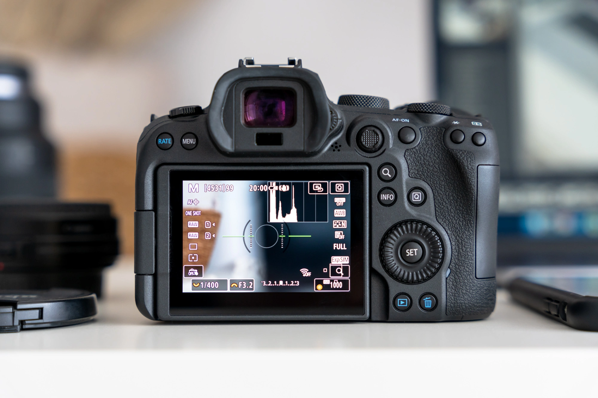 Canon EOS R6 opinie class="wp-image-1414652"