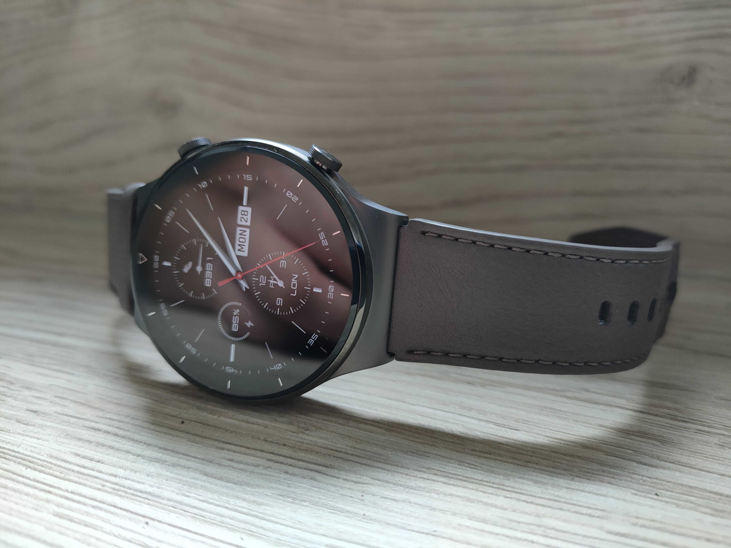 Huawei Watch GT2 Pro - rzut oka