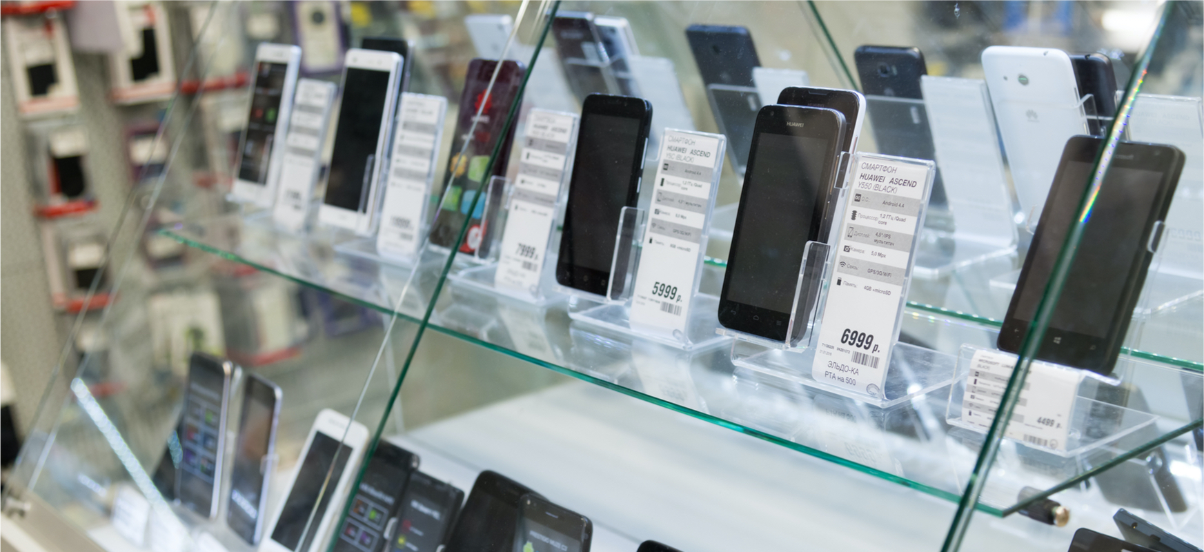 Sprzedawali telefony taniutko i zniknęli. Coś dziwnego dzieje się ze Skyteel