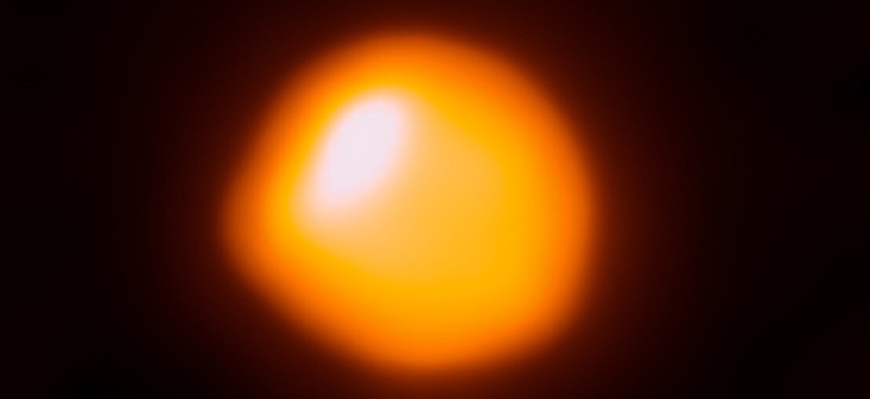 Gdzie jest ciemna materia? Odpowiedź może być bliżej niż myślimy - choćby na Betelgezie
