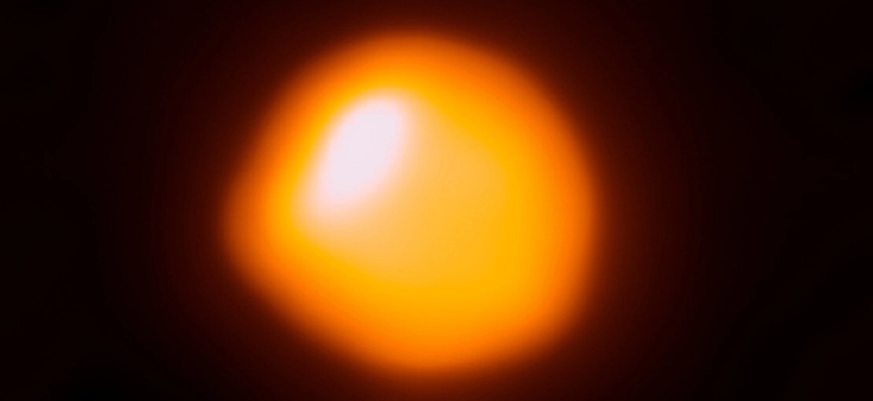 Betelgeza wcale nie jest taka duża i wcale nie jest tak daleko